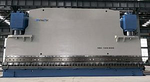 Фото 9 - MetalTec HBC 1600/6000 листогибочные гидравлические прессы с ЧПУ большого тоннажа.