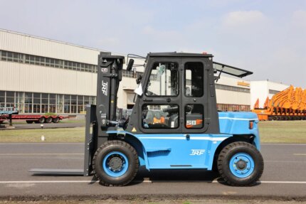 Фото 82 - Вилочный погрузчик TRF D70-3Х.
