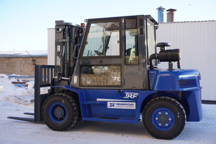 Фото 2 - Вилочный погрузчик TRF D70-4X.